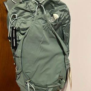 Ladies’ 18L NorthFace Flash Dry hiking backpack (NWT)